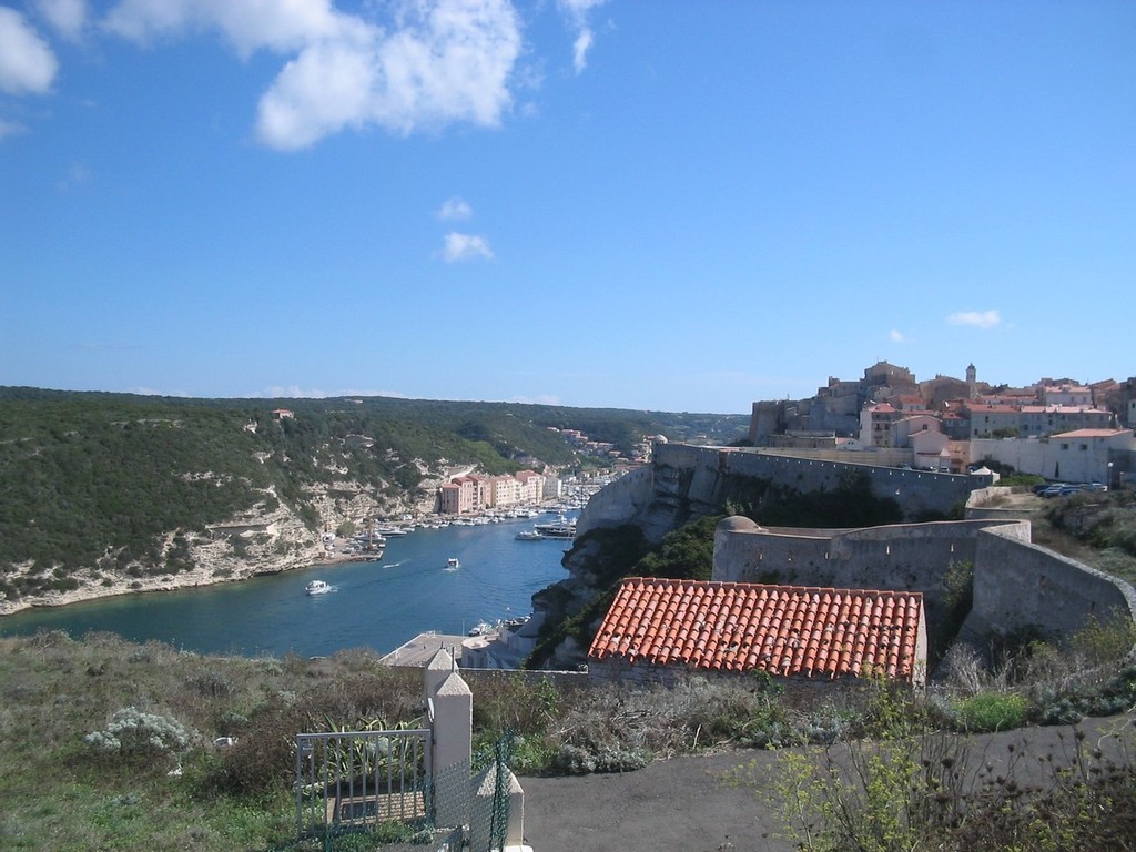 Tuscany Landscape © Charter World http://www.charterworld.com.au